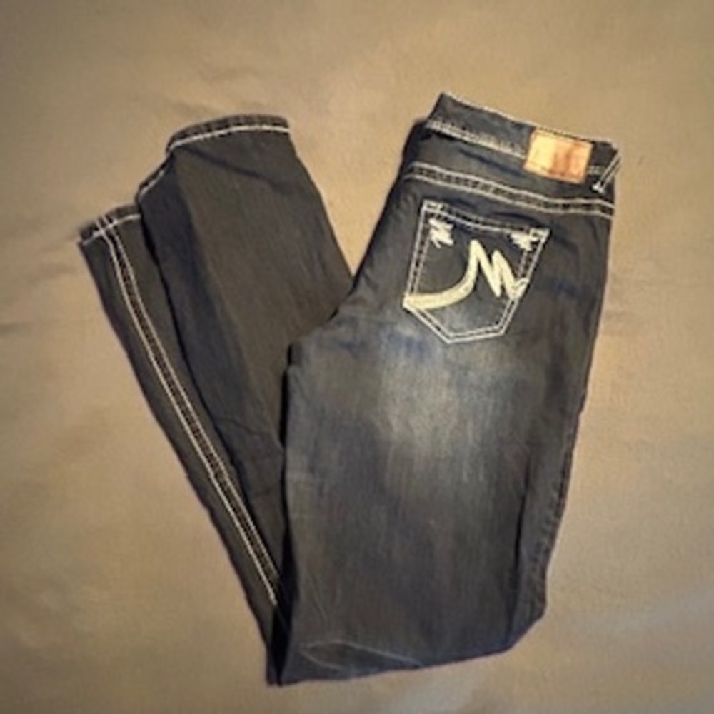 Maurices Jeans  Womens Dark Wash Embroidered M Pocket Bootcut  Size 11/12 Long‎